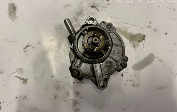 Mercedes-Benz S W221 Vacuum pump A6252300065