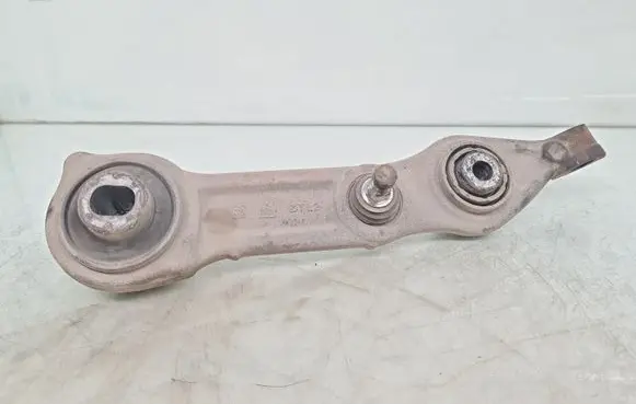 Mercedes-Benz CLS C219 Front lower control arm/wishbone