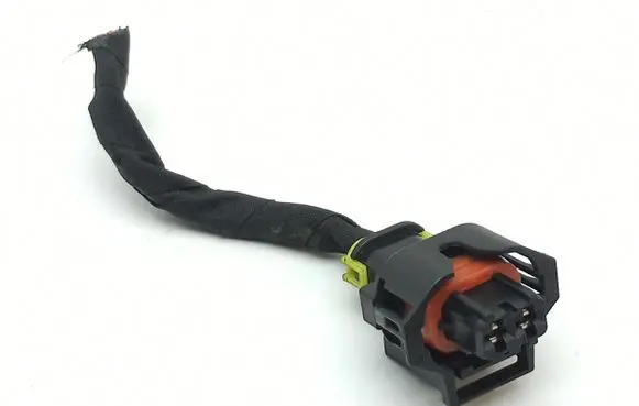 Hyundai i40 Fuel injector wires 