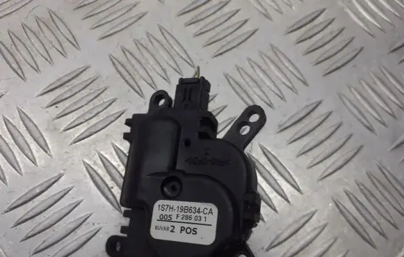 Ford Mondeo Mk III A/C air flow flap actuator/motor 1S7H-19B634-CA