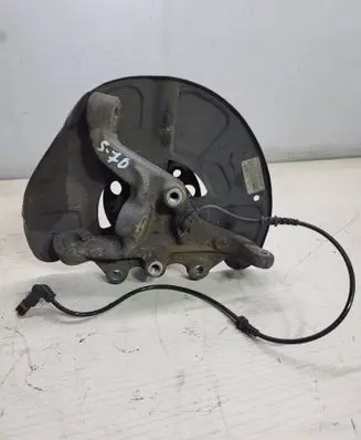 Mercedes-Benz E W212 Front wheel hub 21224