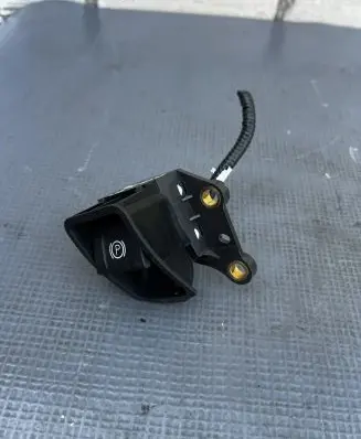 Toyota Avensis T270 Hand parking brake switch 8439005010 GSX3