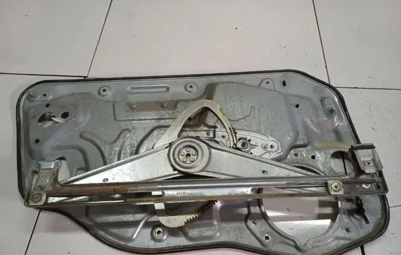 Volvo V50 Sliding door window regulator with motor 8679081