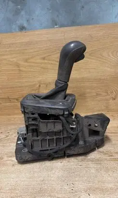 Volvo V70 Gear shifter/selector P08636185 T010380099