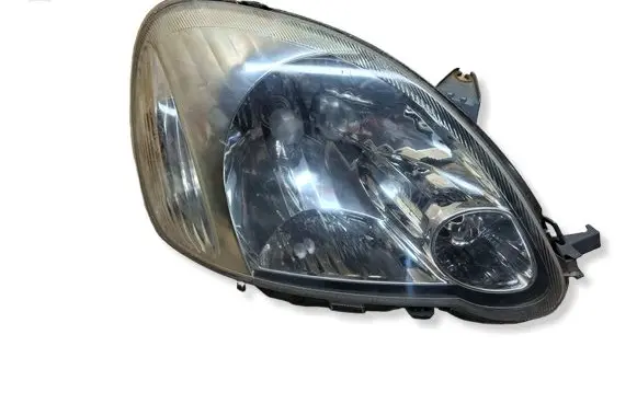 Toyota Yaris Headlight/headlamp 811100D08000 89007613