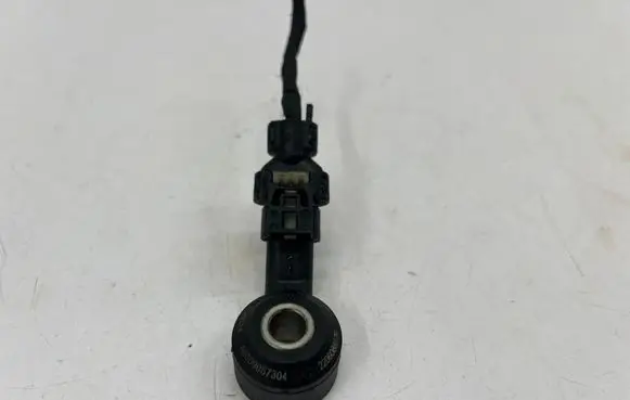 Mercedes-Benz CLA C118 X118 Detonation knock sensor A0009057304