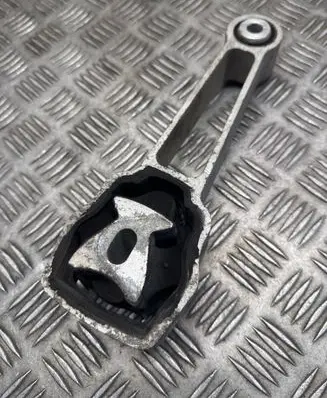 Volvo XC60 Engine mount bracket 30680474 6G926P082GC