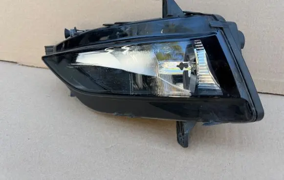 Volkswagen Golf VII Front fog light 5G0941661F