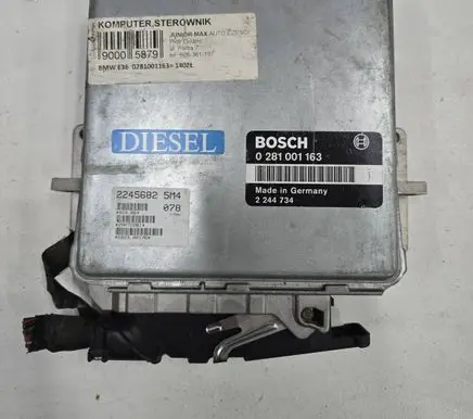 BMW 5 E34 Engine control unit/module 2244734 0281001163