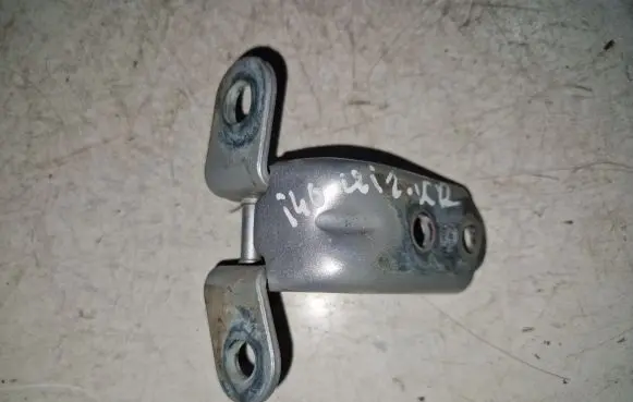 Hyundai i40 Front door upper hinge A046057