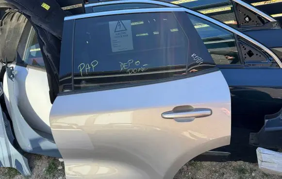 Ford Escape III Rear door LJ6BS25713BB