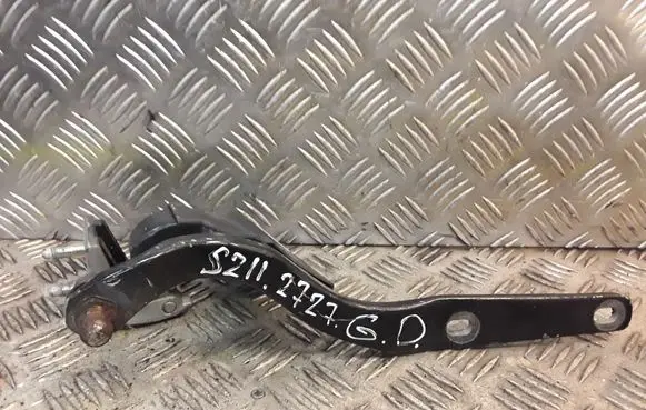 Mercedes-Benz E W211 Tailgate/trunk/boot hinge