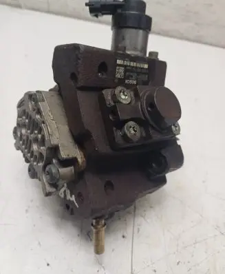 Renault Trafic II (X83) Fuel injection high pressure pump 0445010170