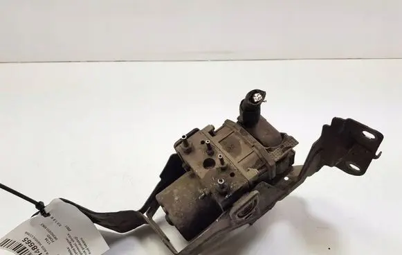 Ford Mondeo Mk III ABS Pump 1S71-2M110-AF