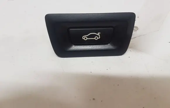 BMW 3 F30 F35 F31 Tailgate/boot open switch button 9275119