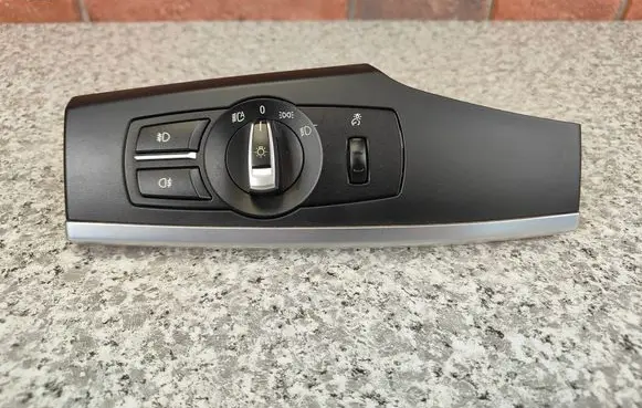 BMW X3 F25 Light switch 9192744