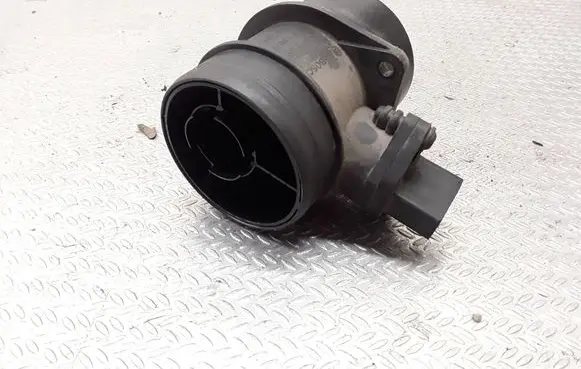 Volkswagen PASSAT B6 Mass air flow meter 0281002461 074906461B