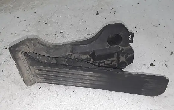 Volkswagen Golf IV Accelerator throttle pedal 1K1721503L