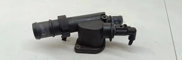 Volkswagen PASSAT B6 Engine coolant pipe/hose 038121132G PA566GF3