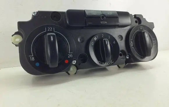 Volkswagen PASSAT B6 Climate control unit 1K0820047DP 5HB00871950