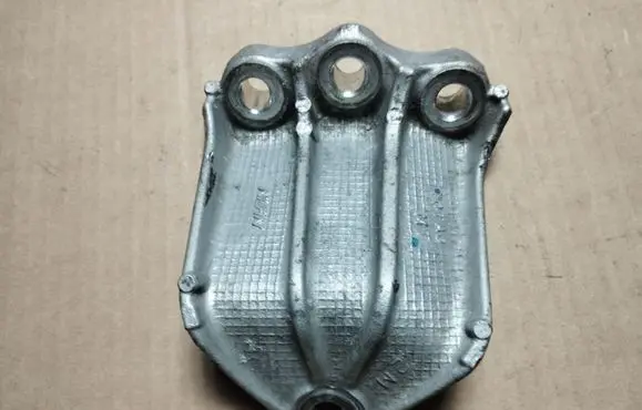 Honda Accord Engine mounting bracket 70TA0