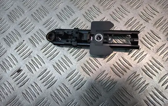 Audi A6 S6 C7 4G Seat belt adjustment motor 8T8857833