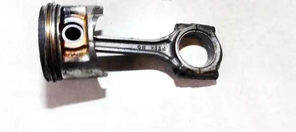 Honda Accord Piston with connecting rod pti90