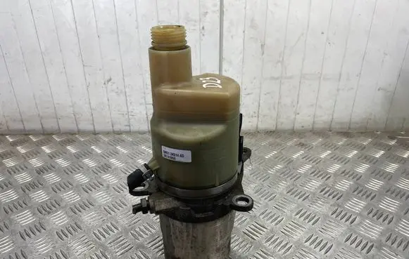 Volvo V50 Power steering pump 5N513K514AD 1040085018094 30741955