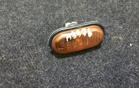 Renault Master II Front fender indicator light