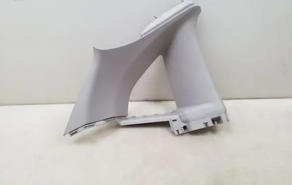 (D)pillar trim (top)