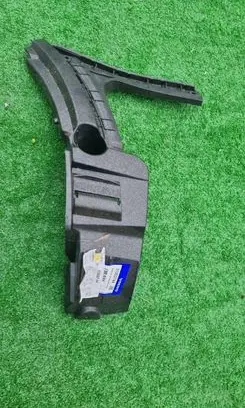 Volvo XC90 Heat shield in engine bay 31353744