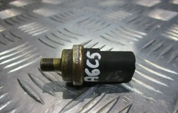 Audi A6 S6 C5 4B Fuel pressure sensor 078919501C