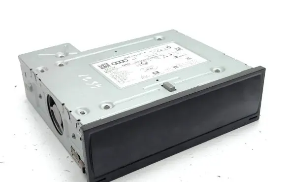 Audi A1 Radio/CD/DVD/GPS head unit 82A035021A 82A035021B
