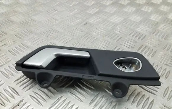 Audi A4 S4 B7 8E 8H Front door interior handle 8E1837020