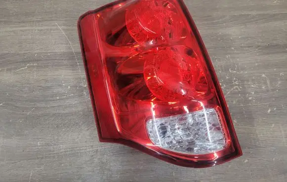 Chrysler Town & Country V Rear/tail lights 05182535AE