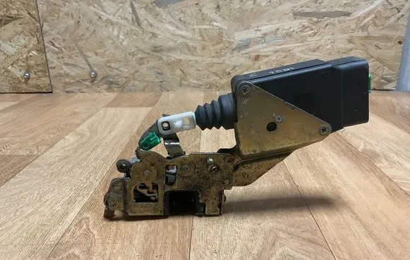 Volvo S40, V40 Rear door lock 