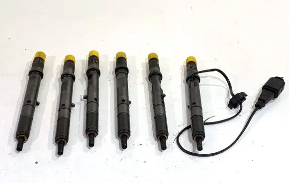 Audi A4 S4 B6 8E 8H Fuel injectors set 059130201F