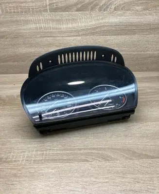 BMW 5 E60 E61 Speedometer (instrument cluster) 9168864