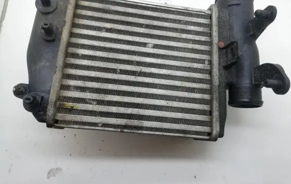 Audi A6 S6 C6 4F Intercooler radiator