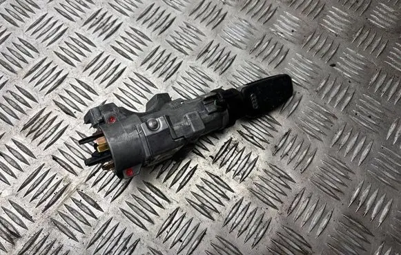 Audi A4 S4 B7 8E 8H Ignition lock 4B0905851P