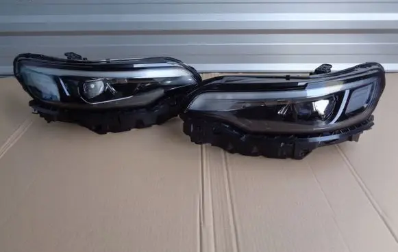 Jeep Cherokee Headlights/headlamps set 