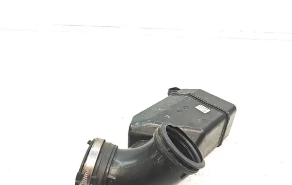 Opel Corsa E Intake resonator 4013345A