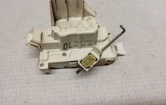 Ford Mondeo Mk III Rear door lock XS41A26413CG