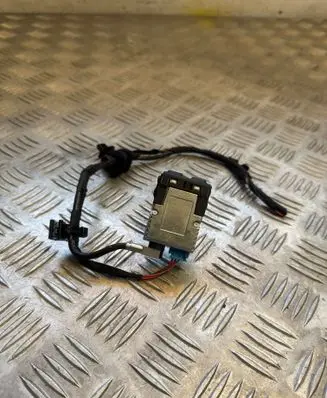 BMW i4 USB socket connector 5A27DE6 19163010
