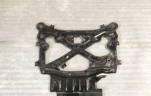 Audi Q7 4M Front subframe