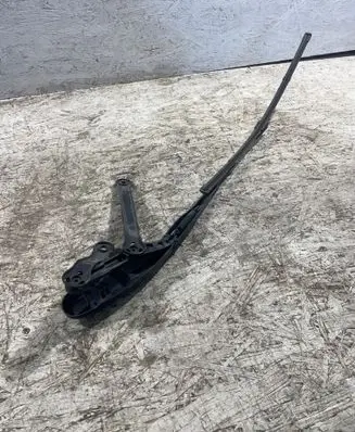 Mercedes-Benz C W205 Windshield/front glass wiper blade W000051786 616017890 764190000M