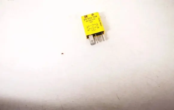 Opel Zafira A Other relay 24433728 29200076