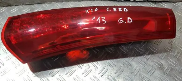 KIA Ceed Rear/tail lights 924041h3 92404-1h3