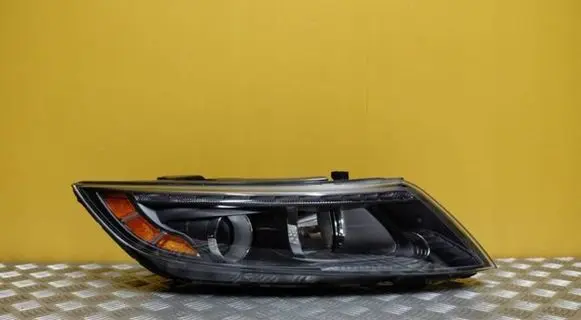 KIA Optima Headlight/headlamp 92102-4U620 1586