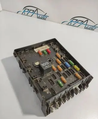 Volkswagen PASSAT B6 Fuse box set 3C0937125 63592777